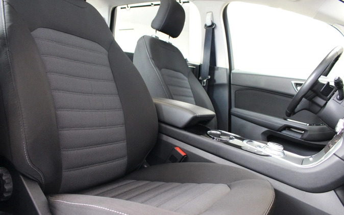 Ford S-Max cena 104999 przebieg: 90384, rok produkcji 2019 z Kłodzko małe 497